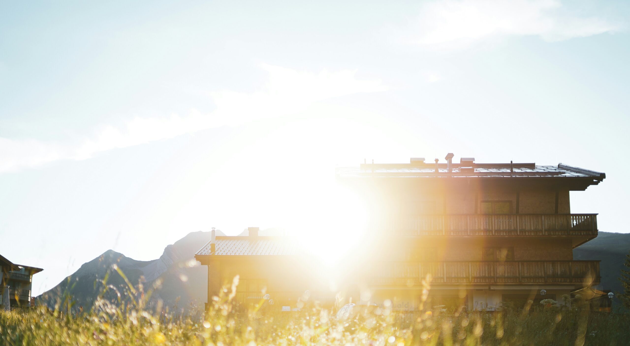 Sonne über Haus